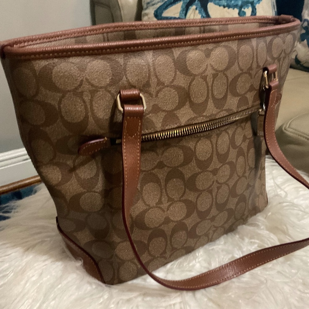 Coach Medium  “C”  Tote Brown and Tan - Picture 2 of 8